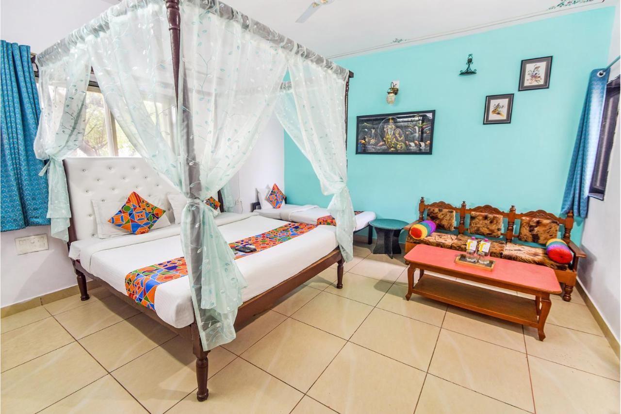 Fabhotel Everest International Udaipur Bagian luar foto